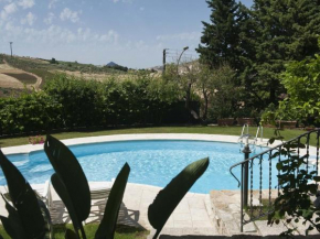 Delightful charming house with pool and all the facilities you need